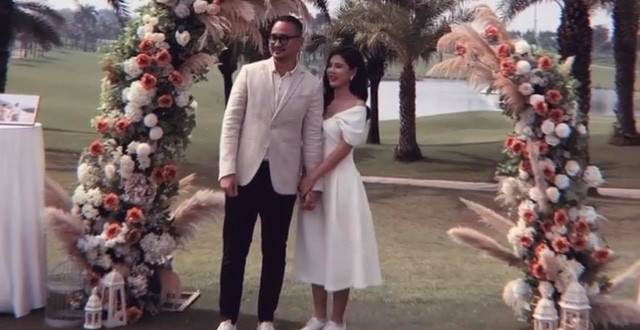 Trước đó, ngày 25/11 vừa qua, Vũ Thu Hoài và bạn trai Hoàng Nam đã tổ chức một bữa tiệc mời cưới, dành riêng cho bạn bè trong giới golf của cả hai.