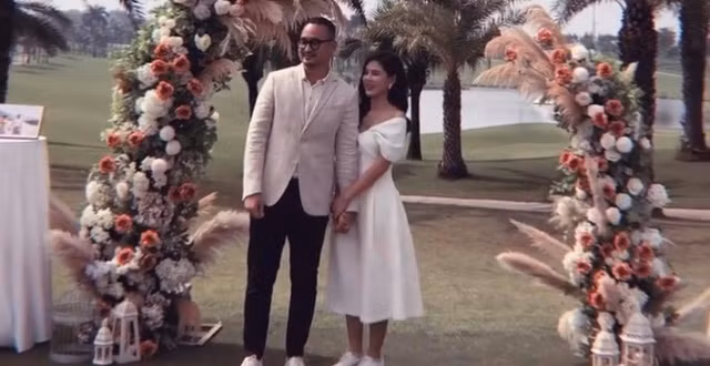 Trước đó, ngày 25/11 vừa qua, Vũ Thu Hoài và bạn trai Hoàng Nam đã tổ chức một bữa tiệc mời cưới, dành riêng cho bạn bè trong giới golf của cả hai.