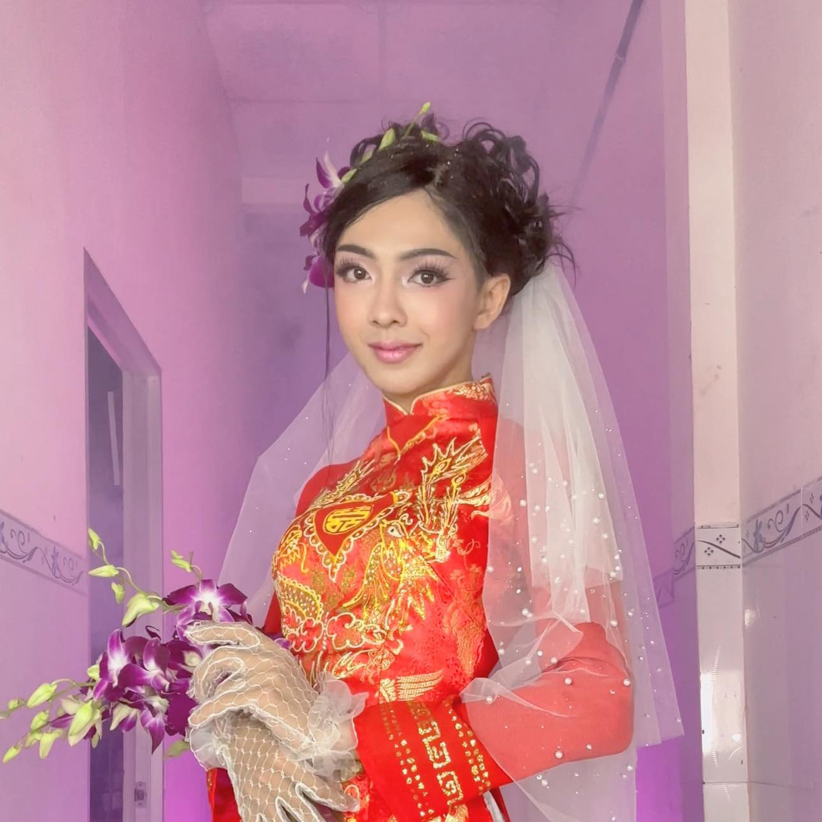 Trên nền tảng TikTok, xu hướng thực hiện những màn biến hình nhờ make up dần phổ biến.