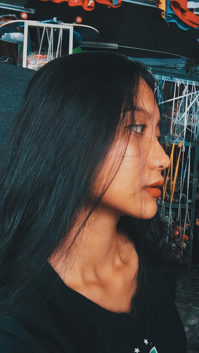 Sau khi được nhiều người biết đến, Kim Nương có chia sẻ: "Ở trên mạng, lượng theo dõi và tương tác ở mỗi ảnh của mình thay đổi đột biến. Cũng có nhiều bạn nam nhắn tin làm quen nhưng mình chỉ trả lời vài câu rồi thôi chứ không trò chuyện gì, còn các bạn gái thì ai mình cũng nói chuyện hết. Ở ngoài đời, cuộc sống của mình vẫn bình thường, khác mỗi cái là được nhiều người mời đi làm mẫu hơn".