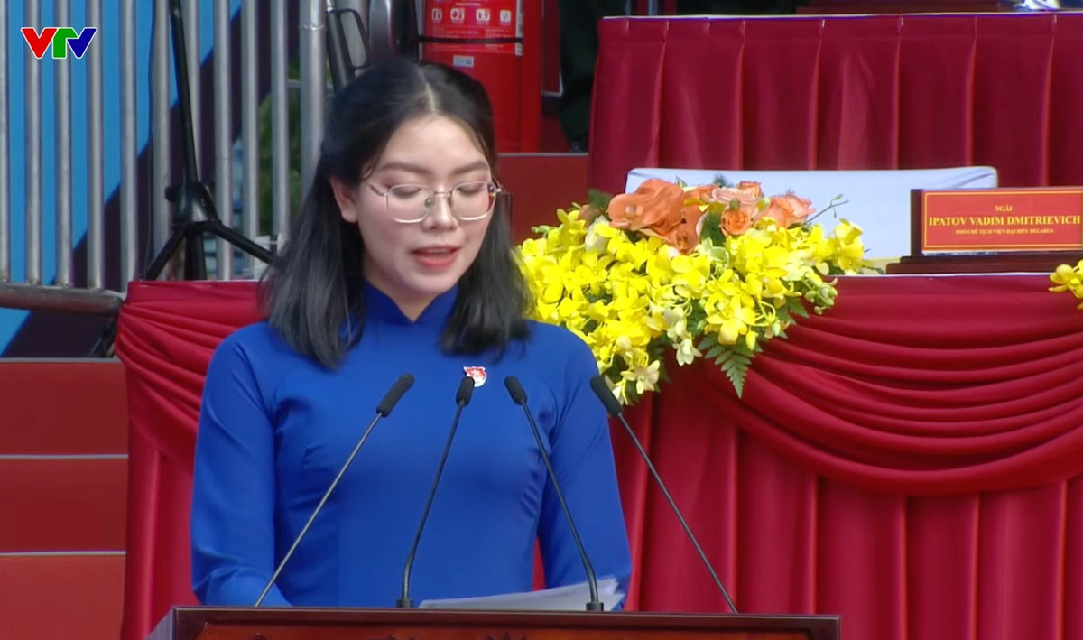 Huỳnh Mạnh Phương (SN 1998) hiện là Ủy viên BCH Thành đoàn TP.HCM, Bí thư Đoàn trường Kinh tế Luật - ĐH Quốc Gia TP.HCM.