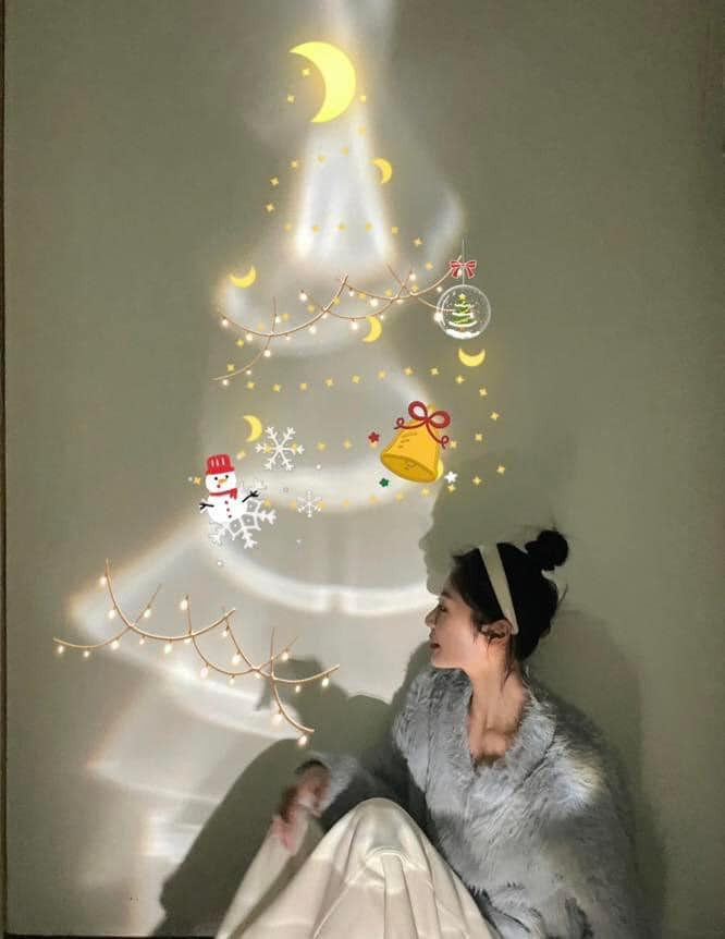 Nhiều bạn trẻ đã đu trend chụp ảnh sống ảo Giáng Sinh này! Còn bạn thì sao? Hãy thử và khoe lên mạng đi nào!