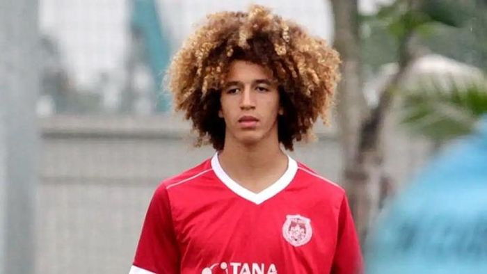 Toàn bộ các đội tuyển dự World Cup 2022 chốt danh sách cầu thủ gửi tới Liên đoàn bóng đá thế giới (FIFA). Trong đội hình đội tuyển Tunisia, cái tên đáng chú ý nhất là Hannibal Mejbri, cầu thủ thuộc biên chế Man Utd đang khoác áo Birmingham City theo dạng cho mượn.