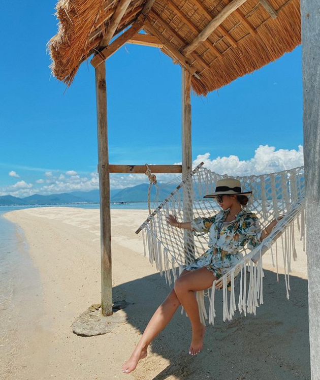 Nhìn những khoảnh khắc Tiên Nguyễn chụp vào sáng sớm, ai cũng trầm trồ vì khu nghỉ dưỡng quá đẹp, lại gần gũi với thiên nhiên.