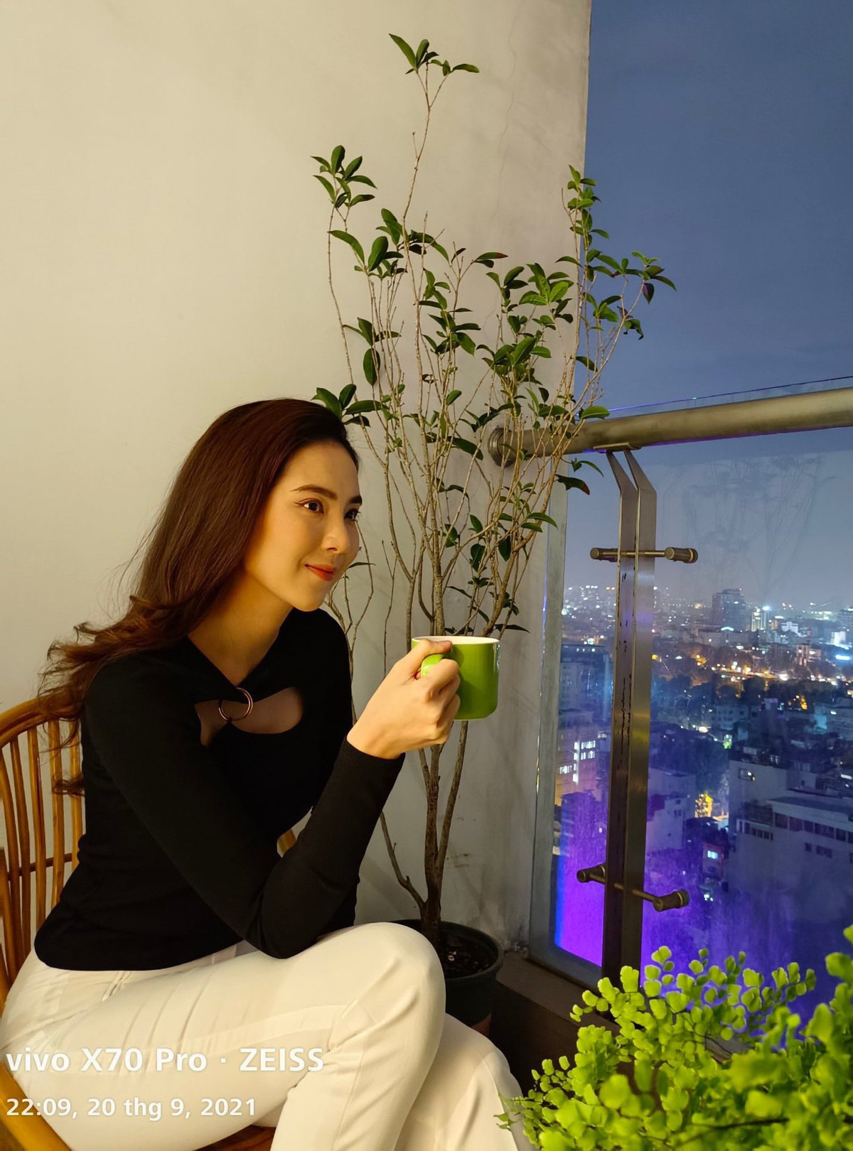 Vẻ dễ thương, trong trẻo của Mai Ngọc từ những ngày cấp 3 đã tạo nên thương hiệu của cô nàng.