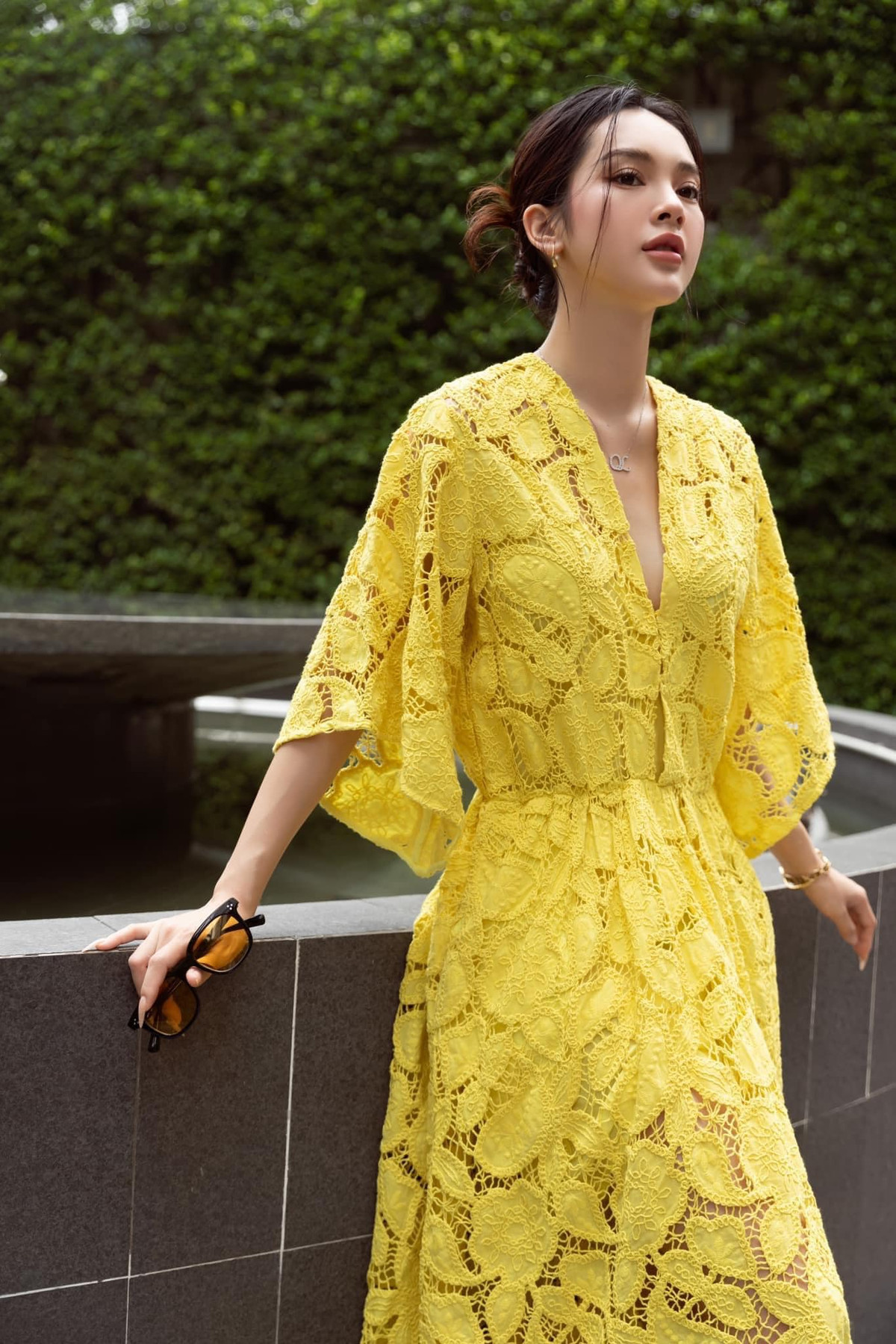 Hiện tại, ngoài diễn xuất, mẹ đơn thân còn kinh doanh thời trang, làm mẫu ảnh và xuất hiện trong một vài gameshow.