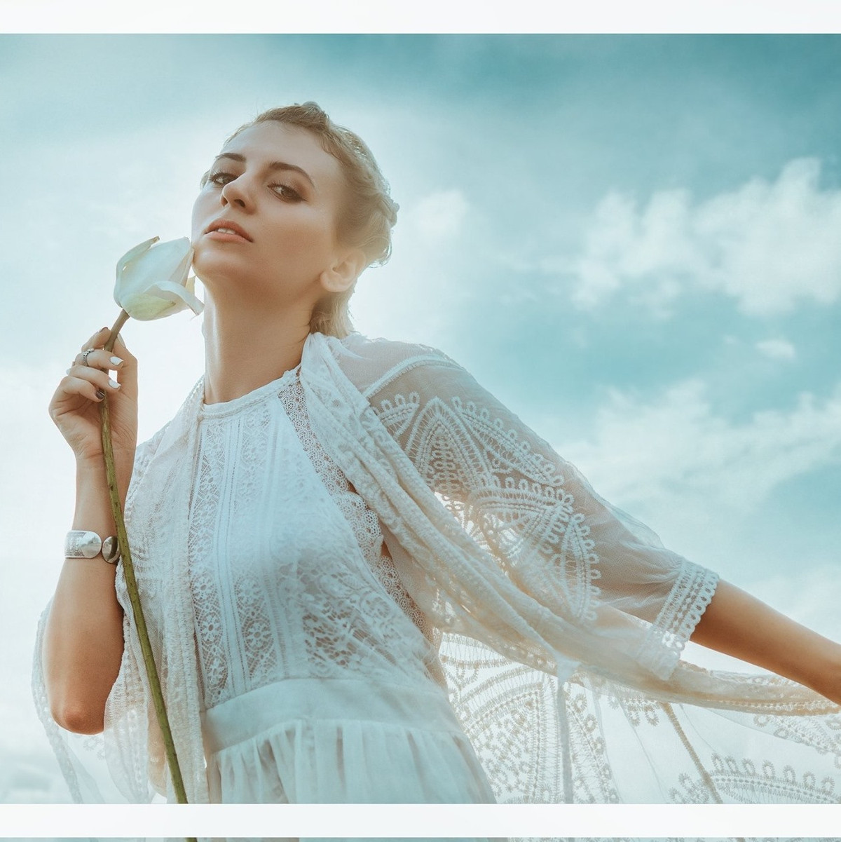 Theo dõi trang TikTok của Kateryna, cô nàng từng làm không ít clip lên án người Việt ăn thịt chó.