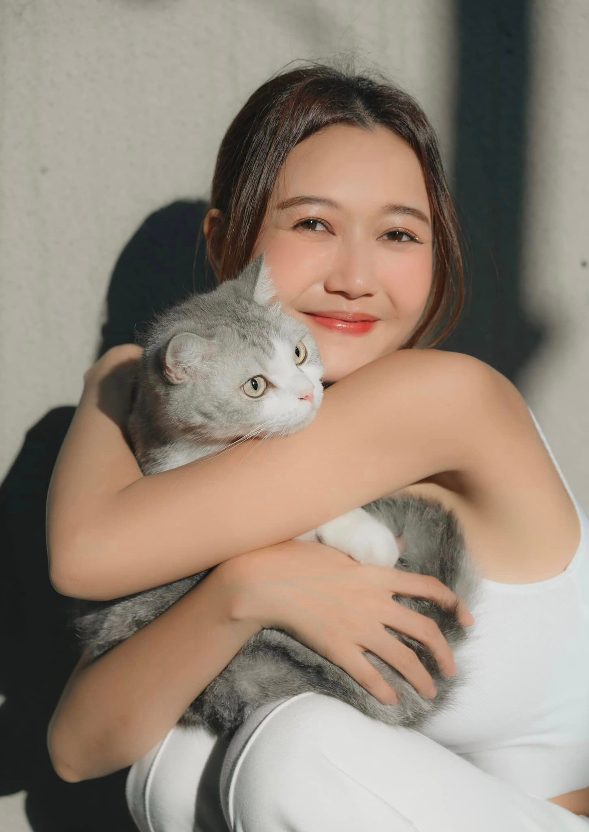 Nhung Guminho từng tốt nghiệp ngành Ngân hàng tại trường Đại học Hùng Vương TP.HCM nhưng lại theo đuổi con đường nghệ thuật.