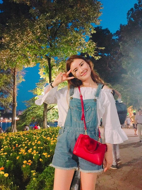 Ngoài ra, loạt video dạy tiếng Hàn của Hyeri cũng được ủng hộ nhiệt liệt nhờ cách giảng dễ nhớ.