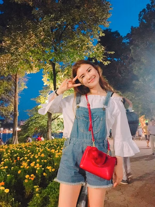 Ngoài ra, loạt video dạy tiếng Hàn của Hyeri cũng được ủng hộ nhiệt liệt nhờ cách giảng dễ nhớ.