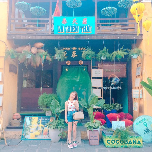 Cheri Hyeri cũng nói, giả sử như có bạn trai, cả hai sẽ phải đi ăn, đi chơi cùng nhau. Trong khi đó, cô nàng hoàn toàn không thích vì mỗi lần như thế sẽ phải: Ngủ dậy là tắm, gội đầu rồi sấy tóc, make-up, mặc quần áo rồi đi ra ngoài... Cô nàng cho biết chỉ cần nghĩ thôi đã cảm thấy stress.