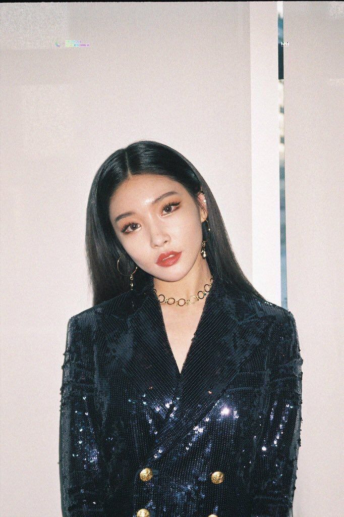 Nhận nhiều lời chỉ trích từ CĐM, Francesco nhanh chóng xóa bức ảnh tại trang cá nhân và khóa phần bình luận.