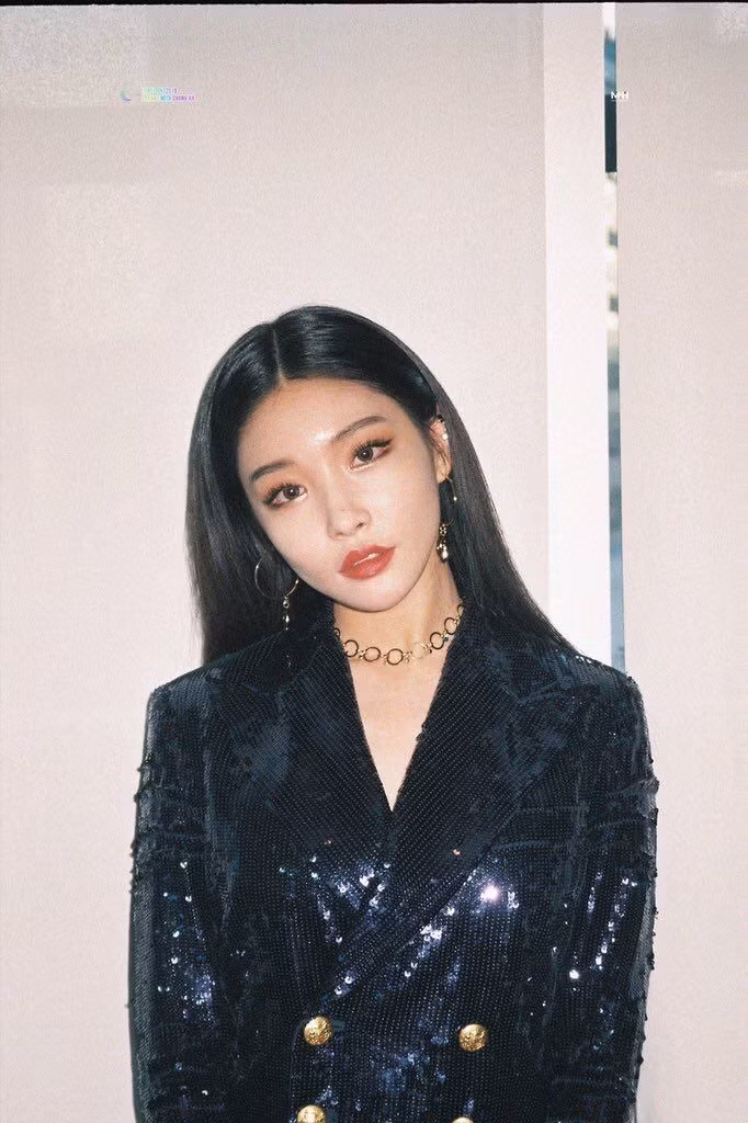 Nhận nhiều lời chỉ trích từ CĐM, Francesco nhanh chóng xóa bức ảnh tại trang cá nhân và khóa phần bình luận.