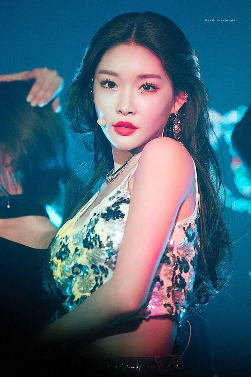 Chungha là một trong những cái tên đình đám nhất trong CĐM tại Hàn Quốc. Cô nàng này không chỉ là ca sĩ mà còn là một trong những mỹ nữ được nhiều người mến mộ.
