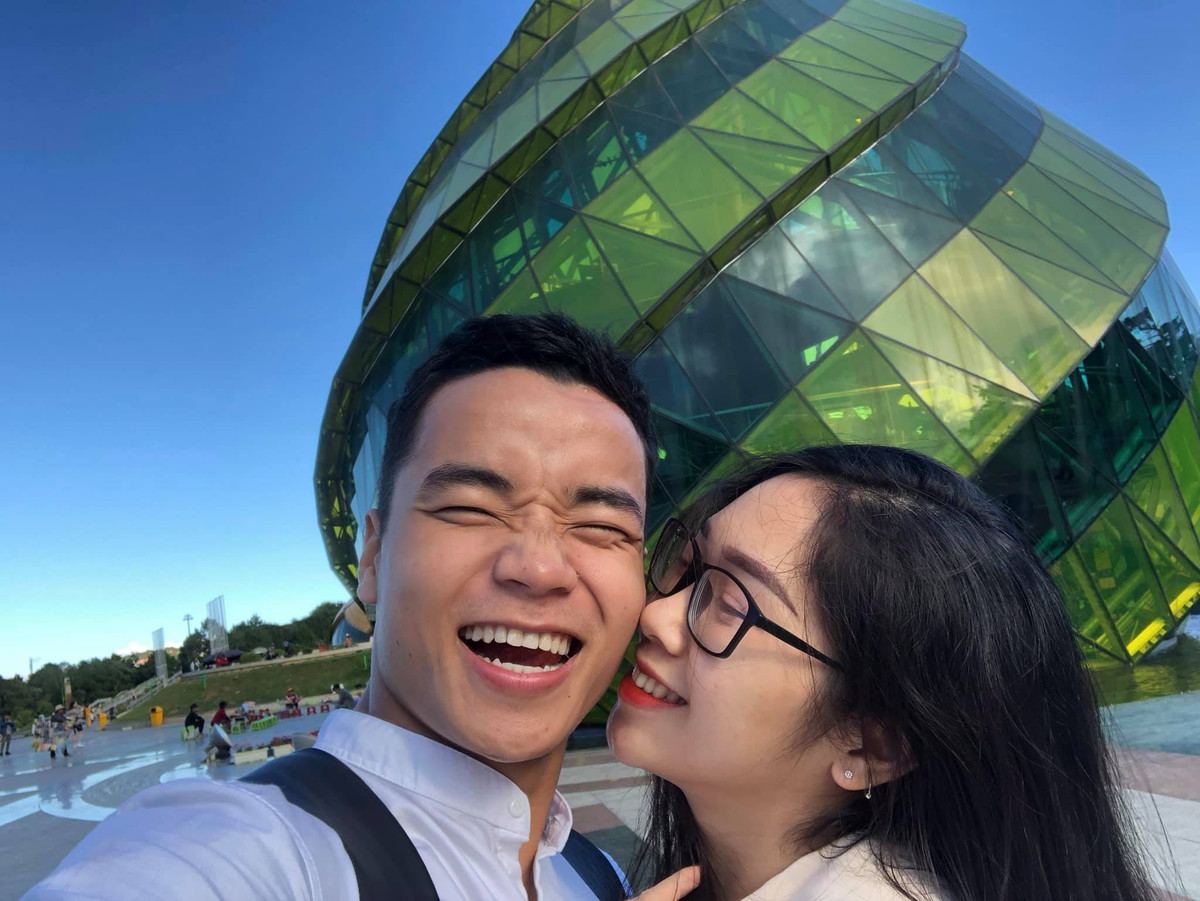 Quyết định cầu hôn được đưa vào buổi trưa ngày 12/5. Để chuẩn bị kỹ lưỡng, chàng trai đã xin nghỉ làm cả buổi chiều để lên kế hoạch.