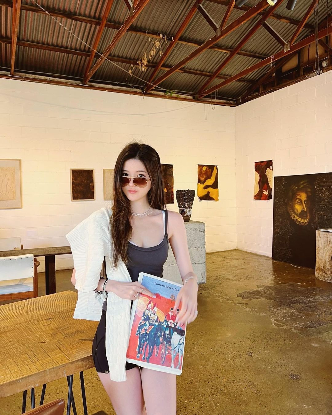 Hiện tại, Trinity Liao đang du học ở Úc, đang chuẩn bị để tiếp quản công việc kinh doanh của gia đình.