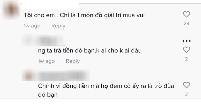 Nhiều người cho rằng mục đích của video được tạo ra nhằm để câu view, thu hút sự chú ý của dân tình. Tuy nhiên, việc xô thẳng một cô gái xuống hồ bơi rồi đứng cười khoái chí đối với nhiều người là khá phản cảm. Hình thức câu view của nhóm này được đ.ánh giá là phản cảm vô nghĩa.