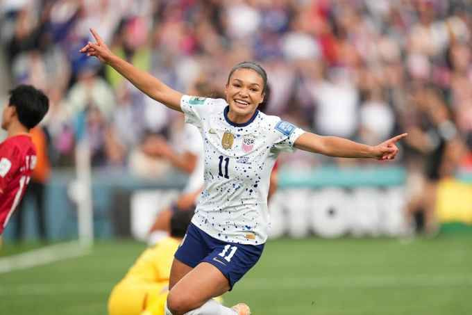 Sophia Smith là một trong 12 cầu thủ trẻ của Mỹ lần đầu dự World Cup 2023, và 6 trong số đó được HLV Vlatko Andonovski trao cơ hội ra sân trận gặp đội tuyển nữ Việt Nam.
