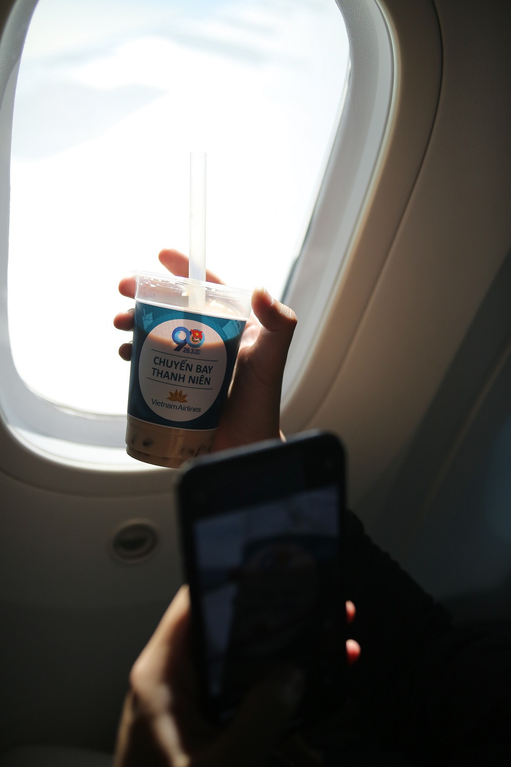 Như đã biết, trà sữa là thức uống mà không ít bạn trẻ phải mê mẩn bởi hương vị ngọt ngào và những viên topping trân châu "dai dai, sần sật".