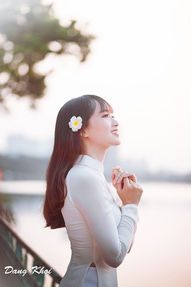 Là sinh viên trường Y và khá bận rộn với những kì thi liên miên và khối kiến thức đồ sộ nên Phan Hằng phải thu xếp rất hợp lý để có thể đi làm thêm và đi du lịch thỏa mãn với đam mê Travel Blogger mà vẫn đảm bảo được việc học.