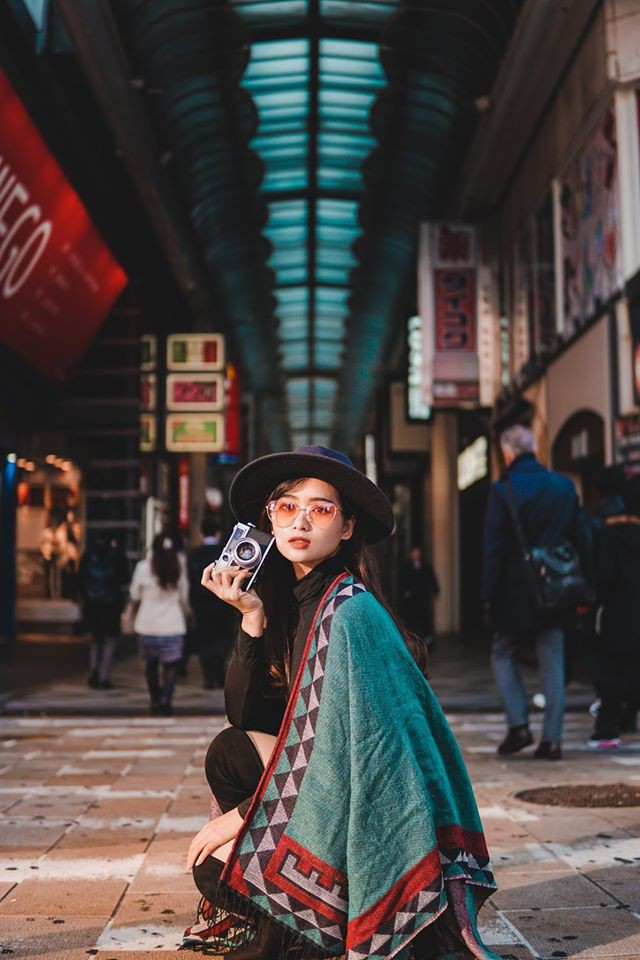 Không dừng lại ở đó, thành tích học tập của Hằng còn trải dài trong suốt quãng thời gian khi còn là học sinh cho đến bây giờ là sinh viên năm cuối, tiêu biểu như: Giải Nhì học sinh giỏi quốc gia môn Sinh học, Thủ khoa đầu vào THPT chuyên Phan Bội Châu, đạt học bổng nhiều kỳ của trường Đại học Y Hà Nội và trong năm 2019, Phan Hằng đã vượt qua hơn 400 sinh viên trong khoa để dành được học bổng trao đổi của Trường Đại Học Niigata khoa Nha khoa của Nhật Bản (Niigata University Dental Exchange Program 2019).