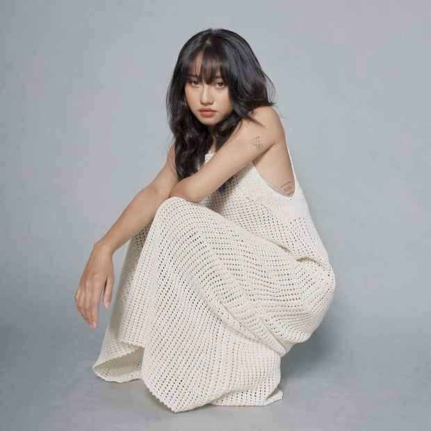 Hot girl Sài thành "độ" vòng 1, bạn trai có hành động ngưỡng mộ Hot girl Sai thanh