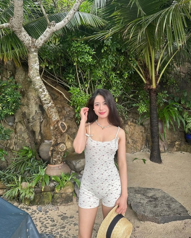 Mọi người luôn nghe từ một phía và chưa xác thực thông tin có chính xác hay không đã dồn dập tấn công mình. Thậm chí còn muốn mình có hành động tiêu cực... Đến bây giờ nghĩ lại, mình thấy nếu mình có chết đi thì những lời đay nghiến đó cũng sẽ không chấm dứt". Nữ TikToker cho biết thêm.