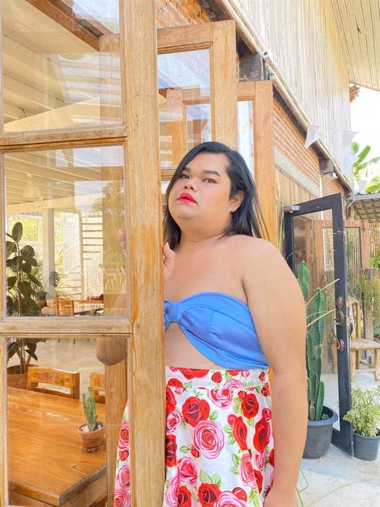 Đã 9 năm kể từ thời điểm gây bão mạng xã hội, Happy Polla của hiện tại chọn cuộc sống kín tiếng hơn.