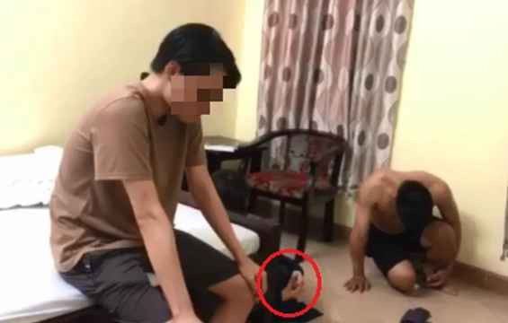 Sau khi bài đăng của người chồng được đăng tải, nhiều người đã lên tiếng chỉ trích hành động của cô vợ. Thay vì ngoại tình thì sao không tìm cách xử lý. Nếu không được thì hãy giải quyết cho xong rồi hãy tìm hạnh phúc mới của mình. Ảnh minh hoạ.