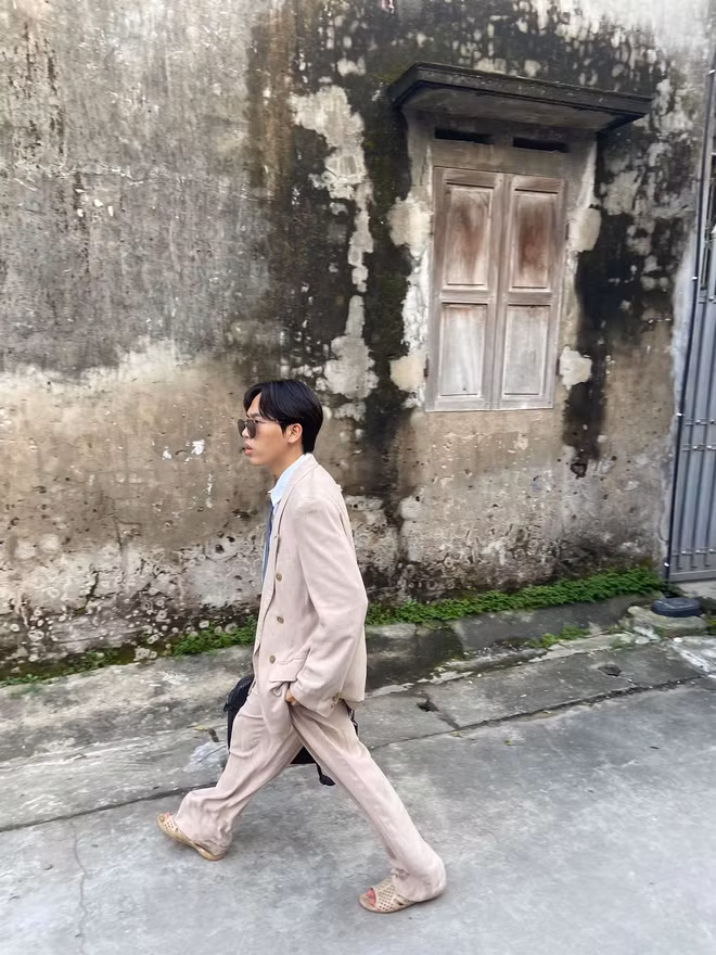 Mới đây, netizen đã không khỏi bất ngờ và ngưỡng mộ vì đoạn clip chia sẻ của Phạm Vinh về con đường làm TikToker cũng như theo đuổi đam mê diễn xuất của mình.