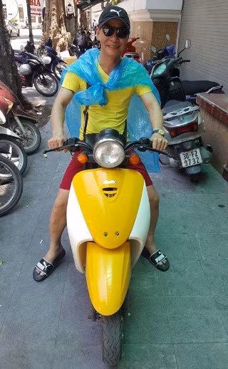 Trên trang cá nhân của mình, NSND Công Lý cũng thường xuyên chia sẻ những bức ảnh cá nhân khá thú vị.