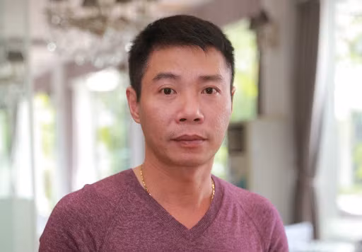 Cùng ngắm thêm những hình ảnh của NSND Công Lý - "cô Đẩu" siêu đanh đá trong loạt seri Gặp Nhau Cuối Năm.