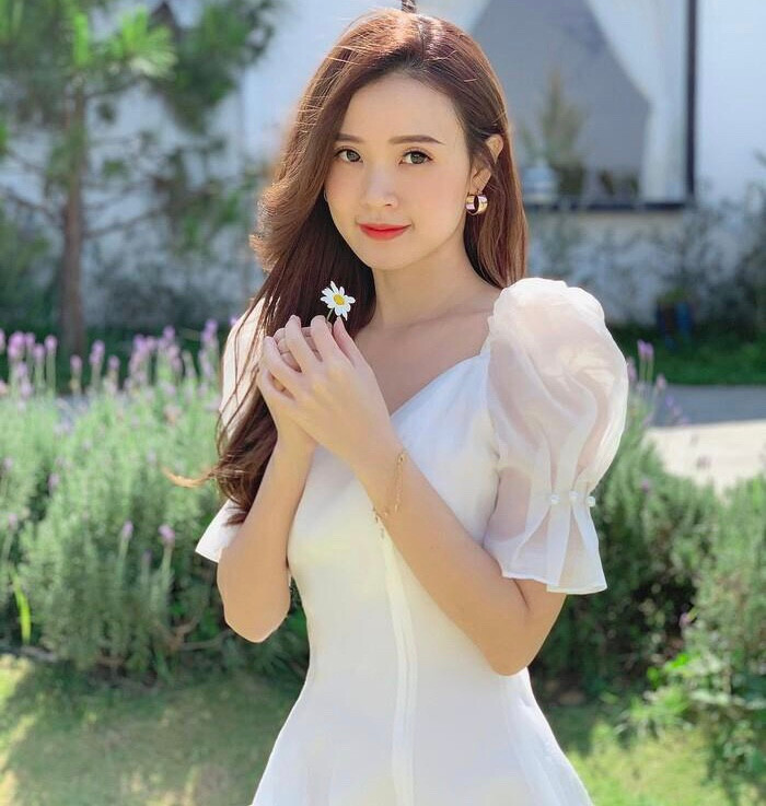 Midu tự nhìn lại 6 năm đã qua và có viết: "6 năm cho một quãng hành trình vượt qua những vấp ngã của cuộc sống để mạnh mẽ và vui tươi bước tiếp. Cảm ơn những lời động viên năm xưa của mọi người".