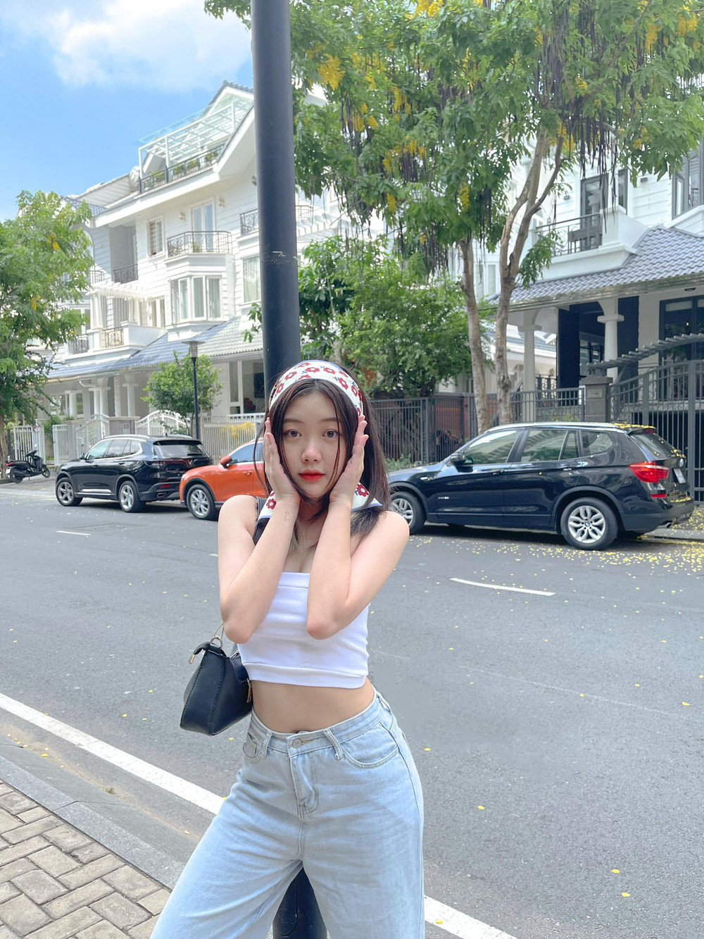 Anh Thư còn lập kênh TikTok riêng và khán giả vẫn nhận ra những đường nét dễ thương của bố bé Quán quân Đồ Rê Mí năm nào.