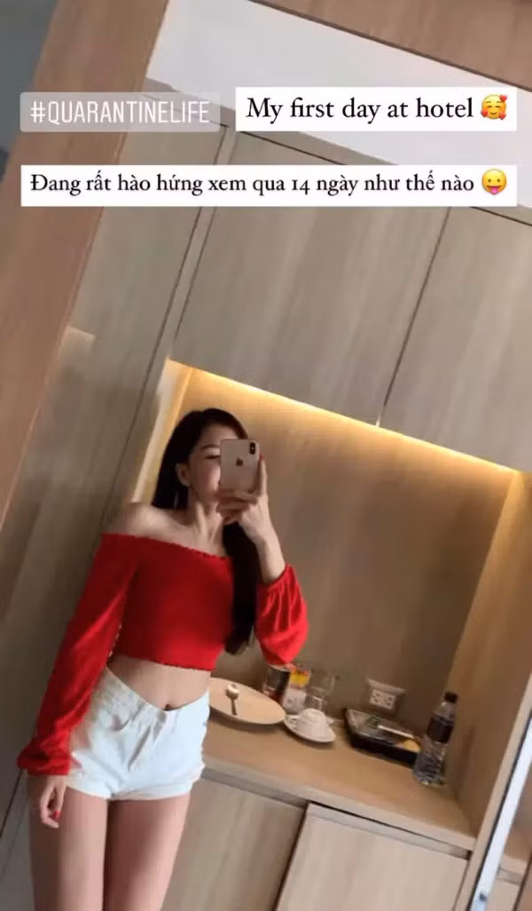 Hiện tại, bạn gái Lâm Tây vẫn thường xuyên cập nhật tình hình cách ly tại khách sạn và tỏ ra vô cùng hào hứng.