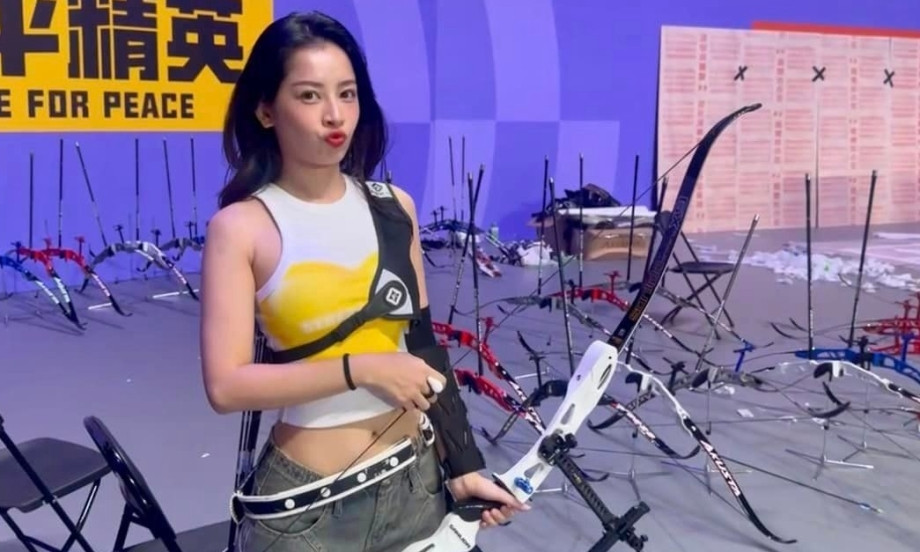 Video bắn cung của Chi Pu được chia sẻ trên trang Weibo chính thức của chương trình và hiện thu hút hơn 50.000 lượt xem.