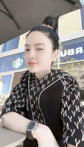 Bởi gần đây, Quang Hải đã bị gạch tên khỏi đội hình Pau FC và gần như sẽ rời khỏi đội bóng nước Pháp sau quãng thời gian dài ít được thi đấu và không có cơ hội thể hiện. Chuyến xuất ngoại đến Pháp này của tiền vệ sinh năm 1997 được đánh giá là thất bại.