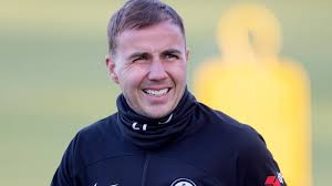 Sinh vào 3/6/1992, Mario Gotze đóng vai trò quan trọng trong đội hình của Bayern Munich và “Cỗ xe tăng” Đức. Gotze là một trong những tiền vệ tấn công hàng đầu thế giới, tác giả của bàn thắng giúp đội tuyển Đức vô địch World Cup 2014 ở Brazil.