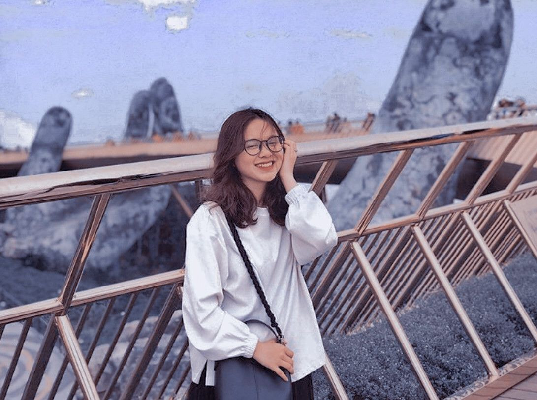 Tuy nhiên, đây là những clip Phan Quang Dũng sáng tạo nội dung nấu ăn trong khi chạy xe làm shipper. Hiện tại, chồng sắp cưới của Thu Hà đang công tác tại Đài Truyền hình Việt Nam, cùng team với MC Trần Ngọc.