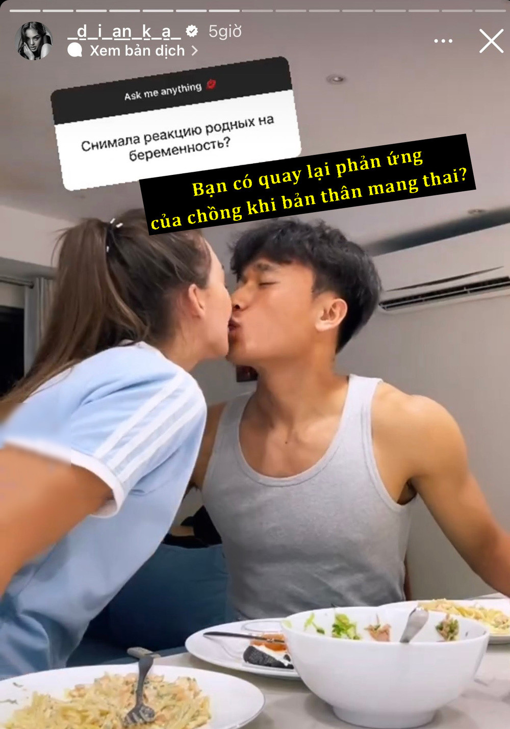 Mới đây, trên trang Instagram cá nhân, khi được fan hỏi khoảnh khắc Bùi Tiến Dũng biết tin vợ mang thai đã phản ứng như thế nào, Dianka Zakhidova hào hứng đăng tải đoạn video đã được “ém hàng” khá lâu.