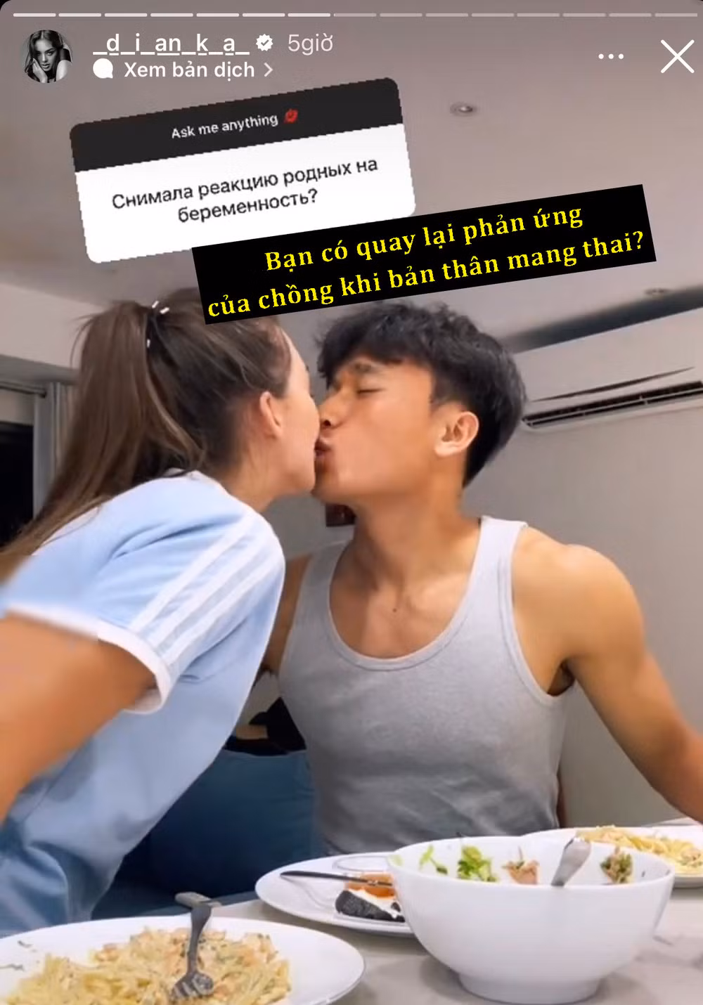 Mới đây, trên trang Instagram cá nhân, khi được fan hỏi khoảnh khắc Bùi Tiến Dũng biết tin vợ mang thai đã phản ứng như thế nào, Dianka Zakhidova hào hứng đăng tải đoạn video đã được “ém hàng” khá lâu.