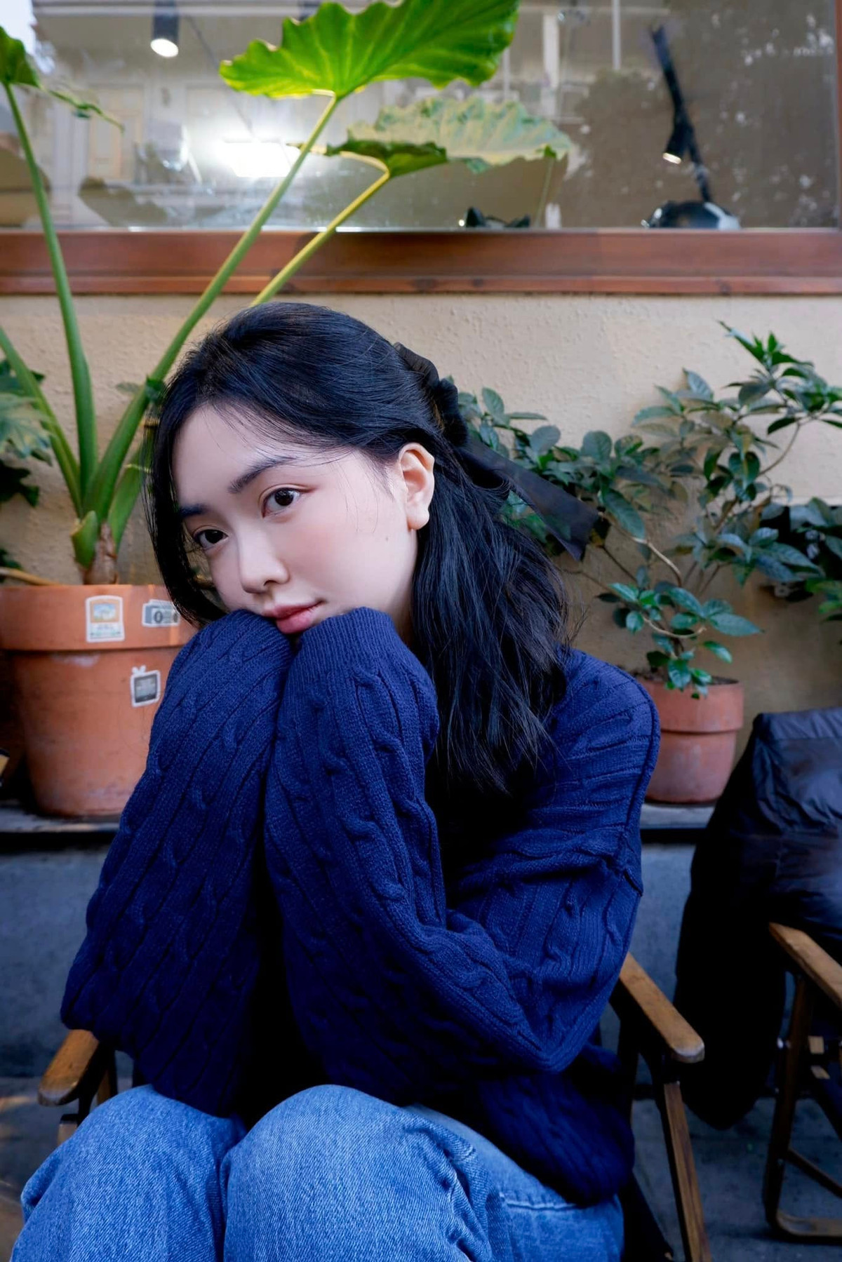 Và khi để mặt mộc, giản dị ở nhà chăm con, visual Mai Hà Trang vẫn đỉnh cỡ này