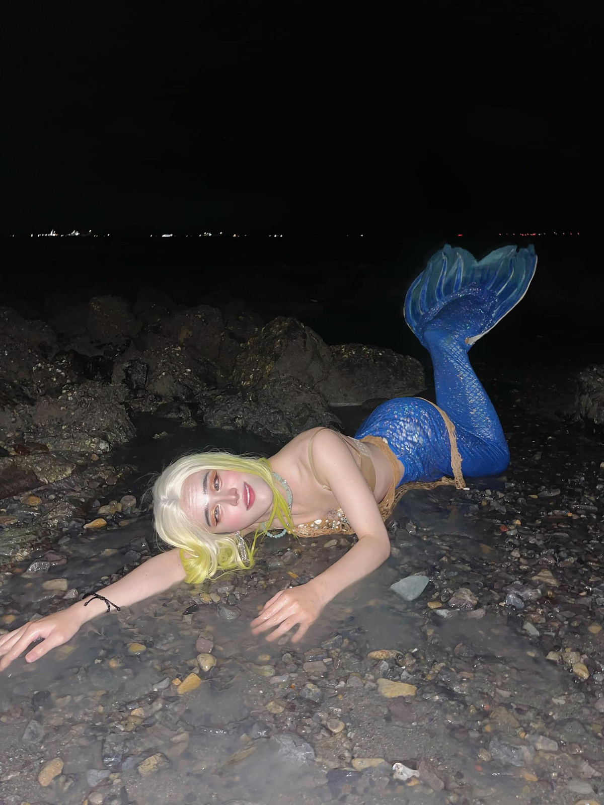 Chàng trai gốc Quảng Nam bộc bạch: "Tôi thấy mọi người hay nghĩ sâu xa rằng Trần Đức Bo muốn "kiếm fame", thích nổi tiếng nên mới làm như thế. Tôi chỉ nghĩ đơn giản rằng tôi muốn đem lại tiếng cười cho mọi người...