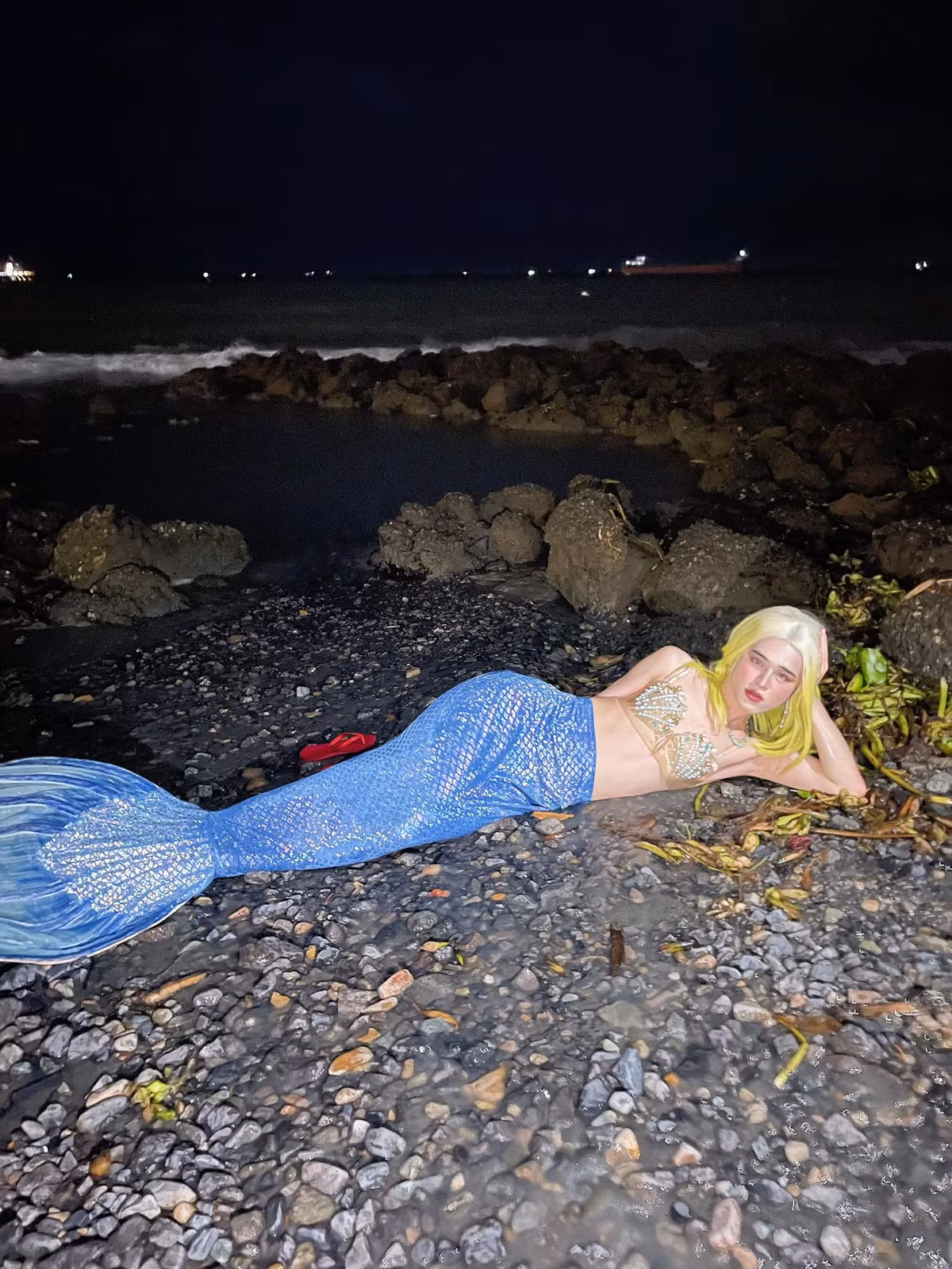 Hoa nang tien ca, tham hoa mang Tran Duc Bo lai 