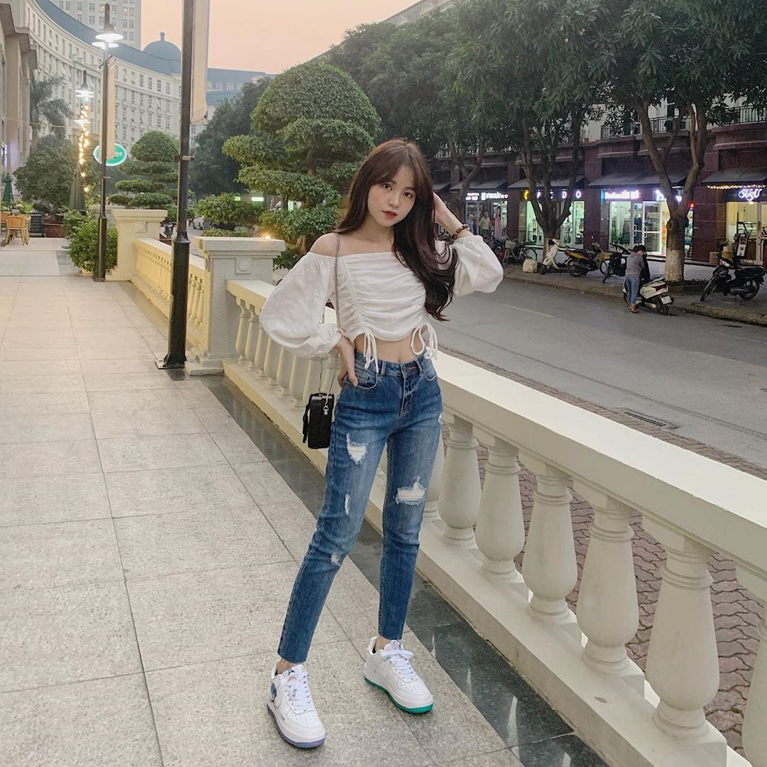 Ngắm Thanh Thủy nhiều người đã không tiếc lời khen dành cho cô.