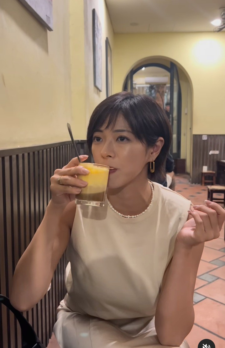 Vừa qua Minami đã có chuyến đến thăm Việt Nam và thưởng thức món cà phê trứng tại Hà Nội.