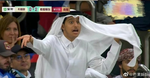 Hình ảnh đáng yêu của hiện tượng mạng được gắn biệt danh "hoàng tử bé" Qatar ngay sau đó đã trở thành đề tài nóng trên các trang mạng, không riêng Việt Nam mà cả thế giới.