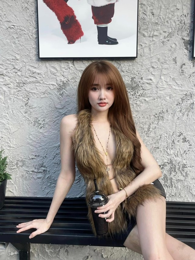 Cô nàng hot TikToker 8 triệu follow Vũ Thị Khánh Huyền, hiện sinh sống ở Đà Nẵng này đã phải lên tiếng giải thích, làm rõ mọi chuyện.