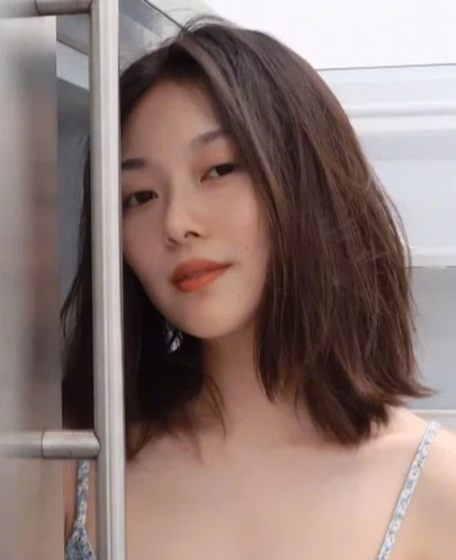 Liên quan đến vụ tự móc mẽ chính mình này của Vãn Vãn, cư dân mạng chia làm nhiều luồng ý kiến.