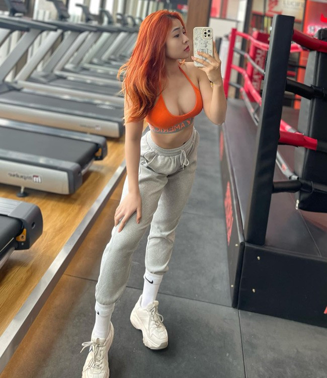 Tuy nhiên, nghĩ đến những lúc mặc cảm vì quá béo, không dám mặc những bộ đồ mình yêu thích, Nguyễn Yến lại quyết tâm "độ dáng".